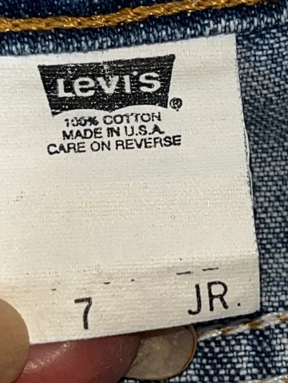 VTG 90's Levi's Knee Length Blue Denim 5 Pockets Jean Shorts Jorts Black Tab 7JR